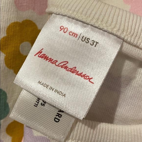 Hanna Andersson - Short Sleeve Printed Pocket Dress in Tiny Blossoms - Picture 7 of 10